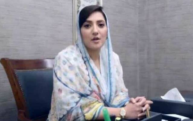  پشاور پولیس نے پی ٹی آئی رہنما اور سابق ایم این اے طاہر صادق کی صاحبزادی ایمان طاہر کو عدالت کے باہر سے گرفتار کرلیا گیا۔