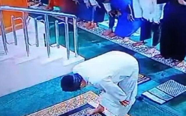 انڈونیشیا :امام مسجد کی سجدے میں روح پرواز کر گئی، ویڈیو وائرل 