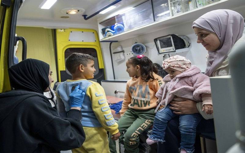 زخمی فلسطینی بچوں کا آٹھواں گروپ متحدہ عرب امارات پہنچ گیا