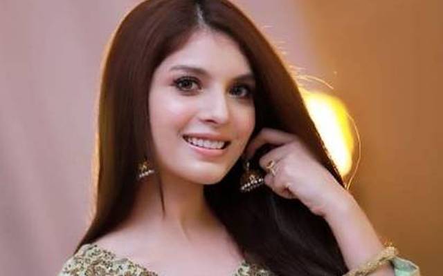  پاکستان شوبز انڈسٹری کی معروف اداکارہ سعیدہ امتیاز نے پاکستانی مرد سے شادی نہ کرنے کا اعلان کر دیا ہے۔