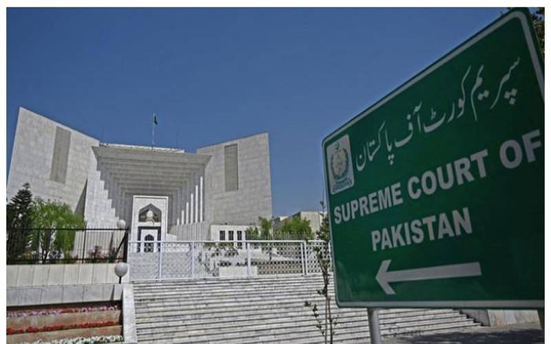 اٹارنی جنرل کی صحافیوں کیخلاف نوٹسز پرکارروائی الیکشن تک مؤخر کرنے کی یقین دہانی
