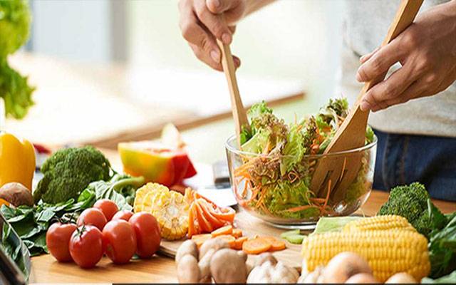 خطرناک وائرسز سے بچانے والی صحت بخش غذائیں