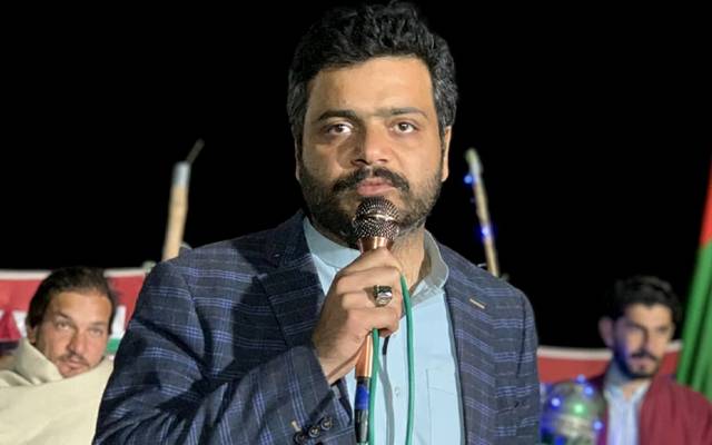 ضلع لیہ کے این اے 182 سے آزاد اُمیدوار اویس جکھڑ نے بڑے مارجن سے میدان مار لیا۔