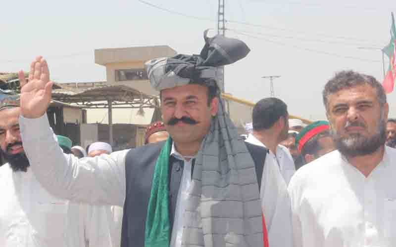 PK-100 بنوں: پی ٹی آئی کے حمایتی امیدوار پختون یارخان نے میدان مار لیا