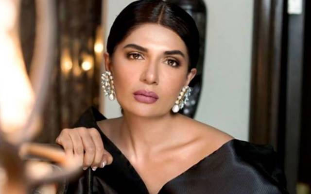 معروف پاکستانی اداکارہ و میزبان عفت عمر نے عام انتخابات 2024 کے نتائج کے بعد مسلم لیگ (ن) کو عوامی مینڈیٹ کو خوش اسلوبی سے قبول کرنے کا مشورہ دیا ہے۔