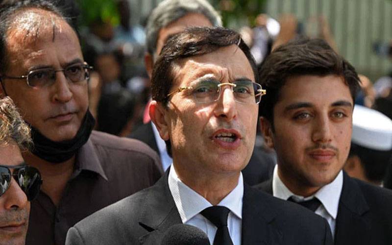 وسیم قادر نے وفاداری تبدیل کی، ان کیخلاف عدالت جائیں گے، بیرسٹر گوہر خان
