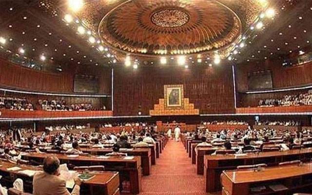 وہ 12 خواتین جنہوں نے عام انتخابات میں مضبوط مرد حریفوں  کو شکست سے دوچا رکیا 