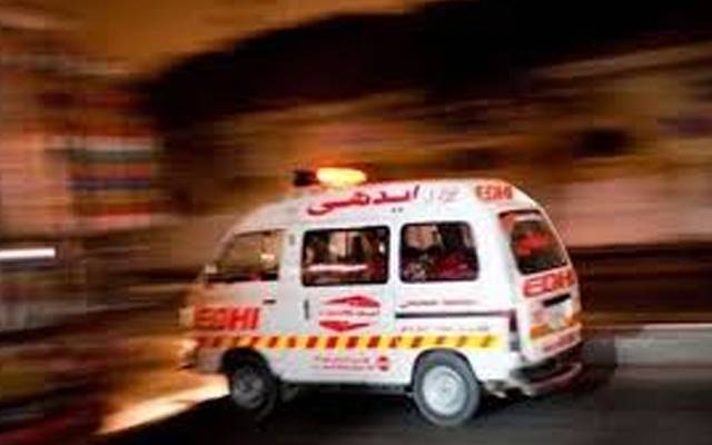کراچی کے علاقے اورنگی ٹاؤن ایک گھر میں سلینڈر پھٹنے سے 3 خواتین جھلس  کر شدید زخمی ہوگئیں۔