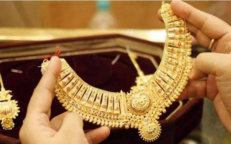 سونا پھر مہنگا،فی تولہ کتنے کا ہو گیا؟