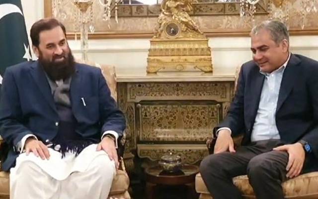  گورنر پنجاب محمد بلیغ الرحمٰن سے نگران وزیر اعلیٰ پنجاب محسن نقوی نے ملاقات کی۔ محسن نقوی نے گورنر پنجاب کو نگران سیٹ اپ کی 13ماہ کی کارگردگی سے آگاہ کیا۔