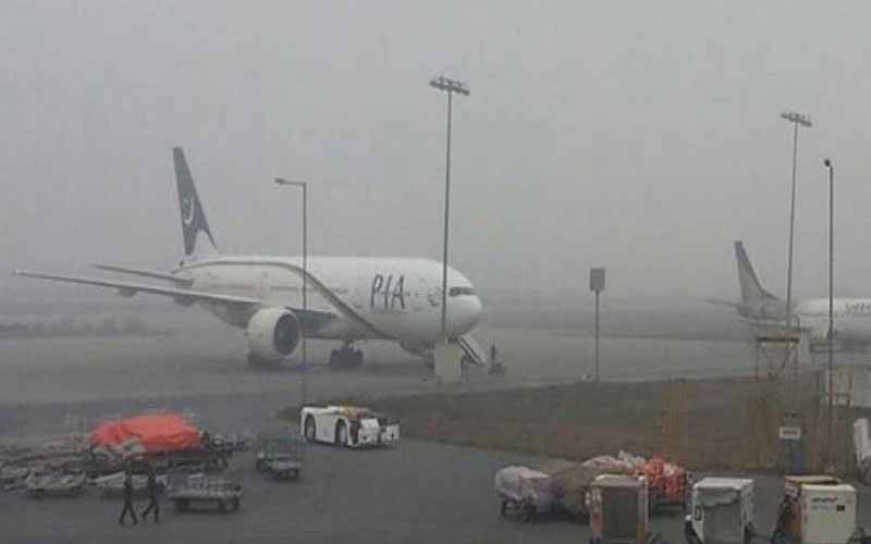 کراچی میں ممکنہ آندھی اور طوفانی بارشوں کی پیشگوئی، کراچی ایئرپورٹ پر الرٹ جاری کردیا