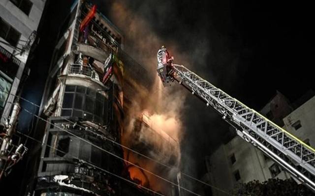 بنگلا دیش کے ایک ریسٹورنٹ میں خوفناک آتشزدگی کے نتیجے میں 40 سے زائد افراد جھلس کر جاں بحق جبکہ متعدد افراد کی حالت تشویشناک ہے۔