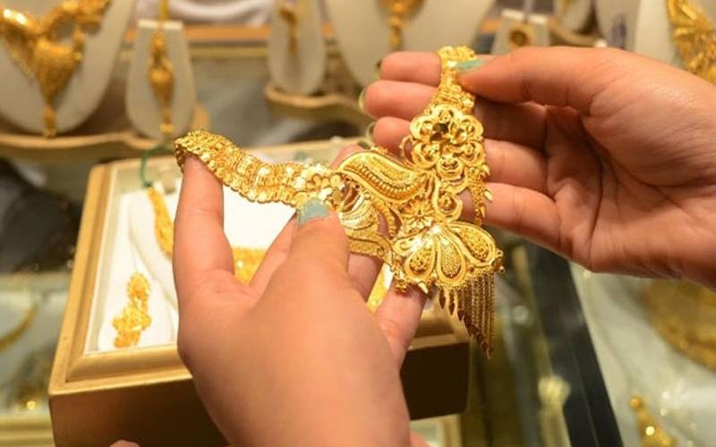  سونے کی فی تولہ قیمت میں اضافہ 