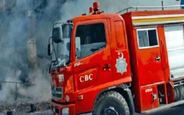  خان پور کے مین صدر بازار میں کپڑے کی دوکان میں آگ لگنے سے لاکھوں روپے مالیت کا سامان جل کر خاکستر ہو گیا۔  