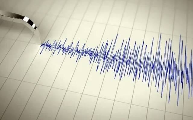فلپائن کے صوبہ داواؤ اور ینٹل میں 6.1 شدت زلزلے کے شدید جھٓٹکے محسوس کیے گئے ہیں۔ 