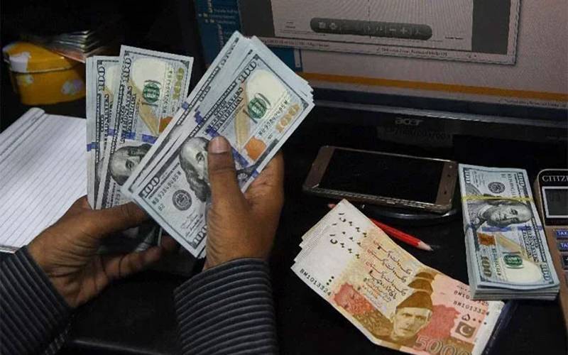 انٹر بینک میں ڈالر مزید سستا ہو گیا
