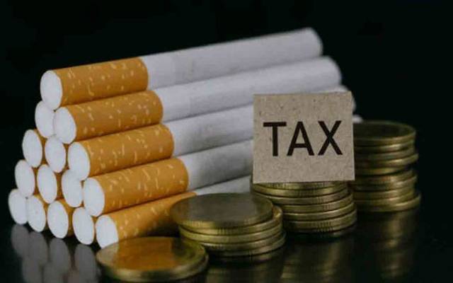 ماہرین اور تمباکو مخالف کارکنوں کی جانب سے معیشت کو مضبوط بنانے کیلئے تمباکو ٹیکس میں اضافے کی سفارش کردی گئی۔ 
