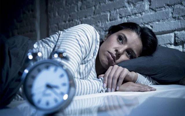 نیند کی کمی کس خطرناک مرض کا سبب بنتی ہے ؟