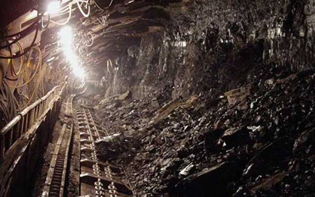 بلوچستان میں ہرنائی کے علاقے زردآلو میں کوئلے کی کان میں گیس بھرنے سے دھماکا ہو گیا جس کے نتیجے میں 18 مزدور پھنس گئے جن میں سے 4 کی لاشیں نکال لیں جبکہ 8 کو زندہ بچا لیا گیا ہے۔