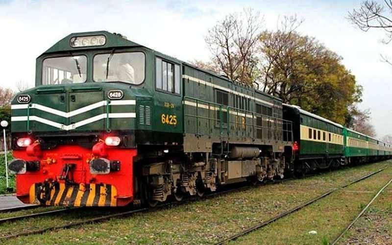 پاکستان ریلوے کا عید الفطر پہ 4خصوصی ٹرینیں چلانے کا فیصلہ
