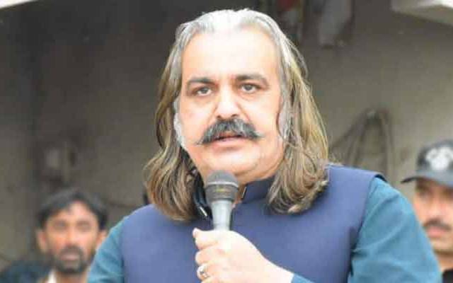 علی امین گنڈا پور نے عوام کو رشوت خور افسروں کیخلاف انوکھا مشورہ دیدیا