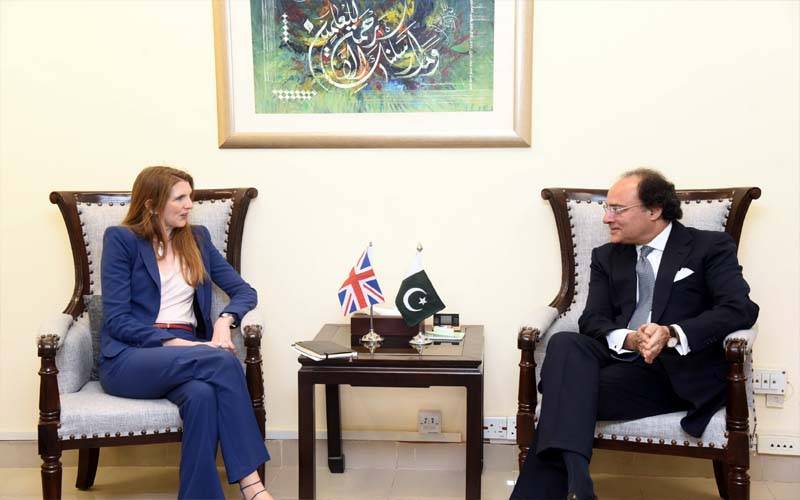وزیر خزانہ سے برطانوی ہائی کمشنر کی ملاقات، دو طرفہ تجارتی تعلقات پر تبادلہ خیال
