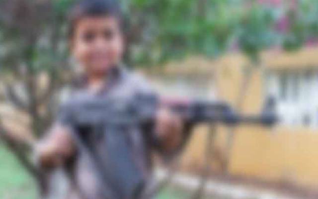 چارسدہ میں  امتحان میں کامیابی کی خوشی پر 10سالہ کمسن بچے کی فائرنگ سے ماں جاں بحق ہوگئی۔