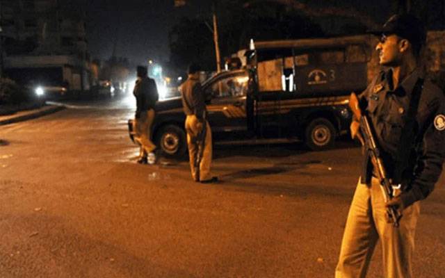 کراچی:ڈیفنس میں پولیس مقابلہ،3 ملزمان گرفتار 