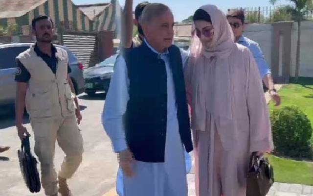 وزیر اعظم شہباز شریف تین روزہ غیر ملکی دورے پر سعودی عرب روانہ ہوگئے۔