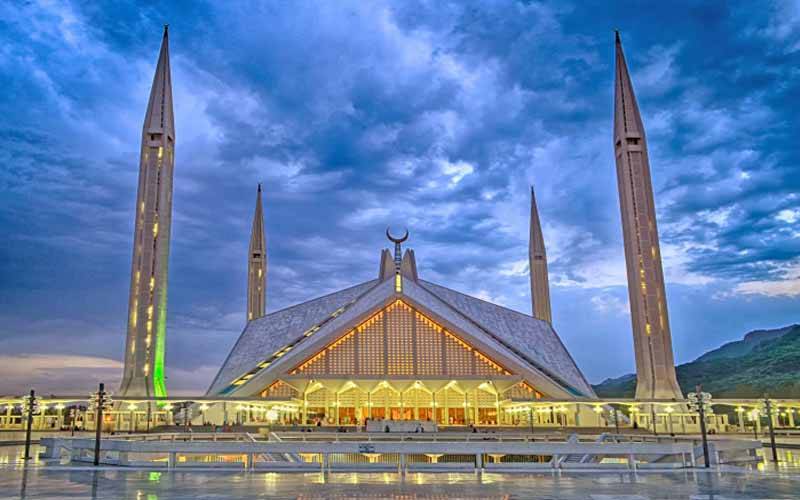 اسلام آباد: فیصل مسجد میں عید الفطر کی نمازکیلئے جوتے رکھنے کی فیس 10 روپے مقرر