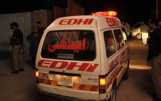  لاہور میں واقع ایک گھر میں آگ لگنے سے بچی سمیت 2 افراد بری طرح جھلس کر زخمی ہو گئے۔