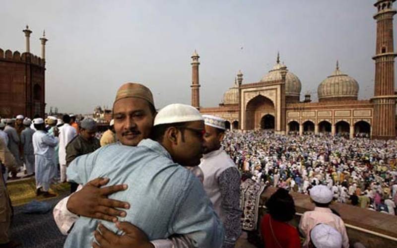 ملک بھر میں عید الفطر مذہبی جوش و جذبے سے منائی جا رہی ہے
