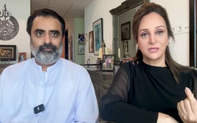 پاکستان شوبز انڈسٹری کی معروف اداکارہ بشریٰ انصاری نے پہلی بار اپنے دوسرے شوہر ڈراما نگار اقبال حسین کے ہمراہ ویڈیو جاری کردی۔ 