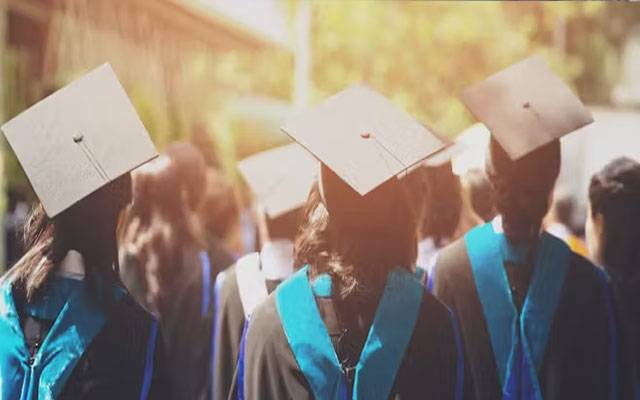 فی میل گریجویٹس کوجدید سکلز اورآئی ٹی کی مہارت سکھائیں گے،وزیر تعلیم پنجاب