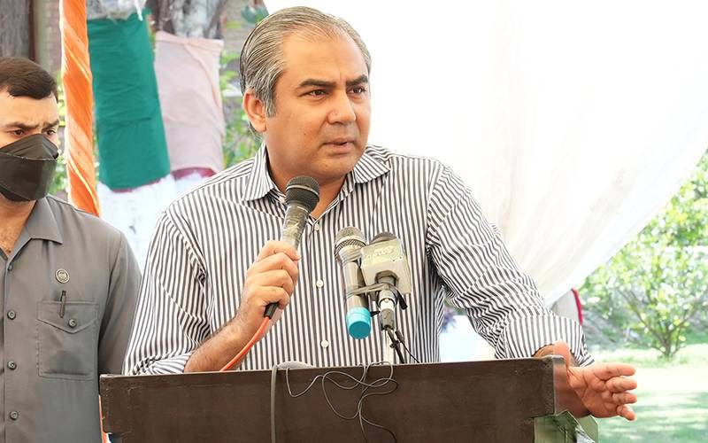 الزامات مسترد، اہلیہ کے نام دبئی میں جائیداد باقاعدہ ڈیکلیئرڈ ہے:محسن نقوی 