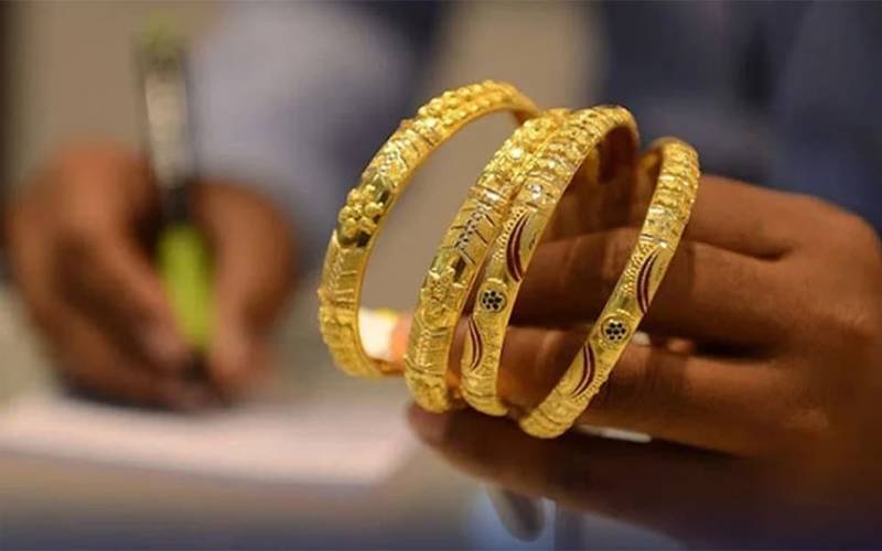 سونے کی فی تولہ قیمت میں مزید کمی