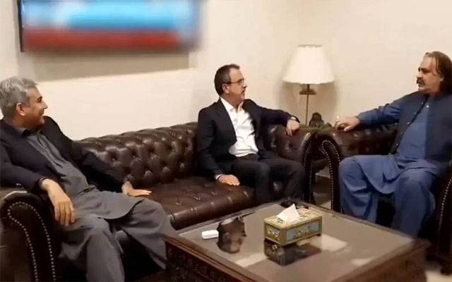 علی امین گنڈاپور کی وفاقی وزیر داخلہ اور توانائی سے ملاقات، معاملات مل بیٹھ کر حل کرنے پر اتفاق