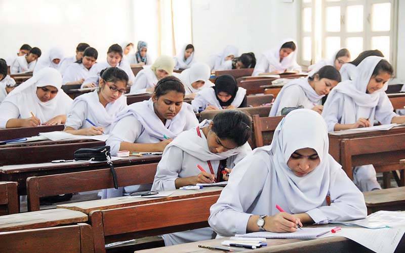 یوم تکبیر کی چھٹی : لاہور بورڈ سمیت ملک کے دیگر شہروں میں امتحانات  ملتوی 