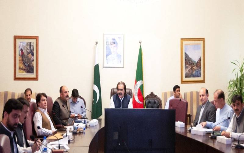  خیبر پختونخوا کابینہ نے ججز کیلئے4 گاڑیوں کی خریداری کی منظوری دے دی 
