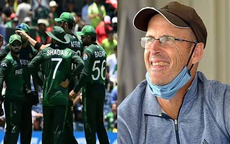 ٹی ٹوئنٹی ورلڈکپ:سپر 8 پہنچنے میں ناکامی پر ہیڈ کوچ بھی قومی ٹیم پر برس پڑے 