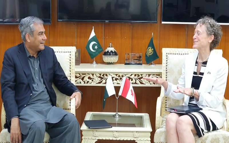 وفاقی وزیرداخلہ سے کینیڈین ہائی کمشنر کی ملاقات، باہمی دلچسپی کے امور پر تبادلہ خیال