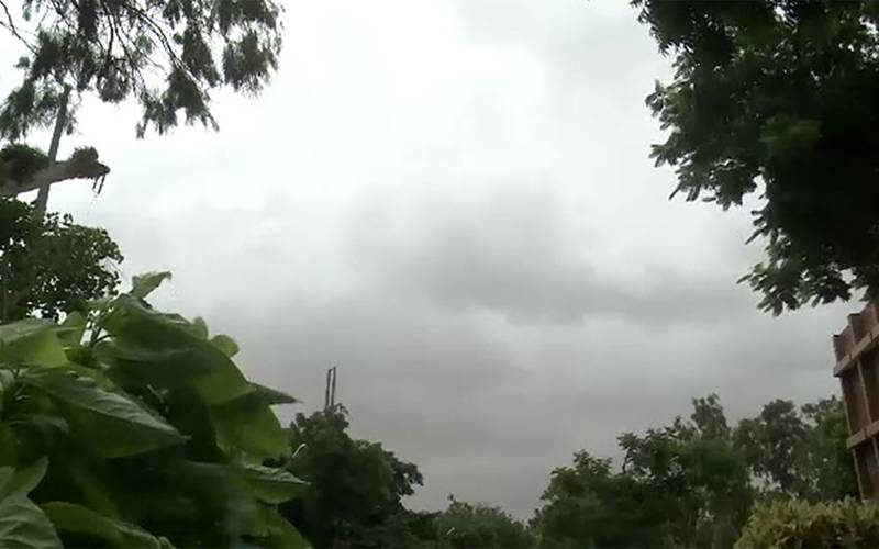  آندھی ،گرج چمک کے ساتھ بارش کی پیشگوئی