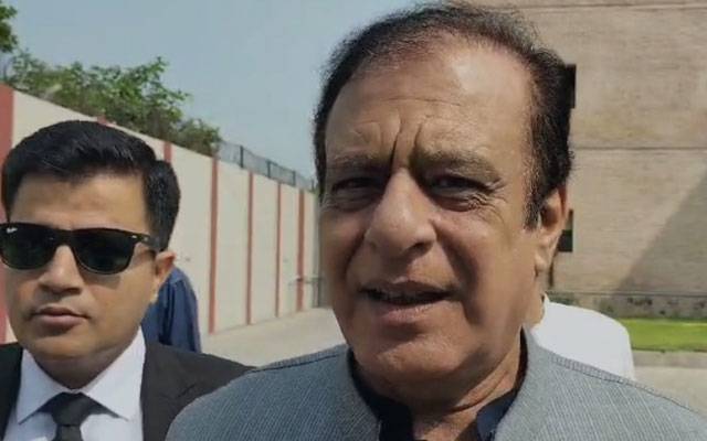 بانی پی ٹی آئی سے لیکر ورکرز تک کو جھوٹے مقدمات میں الجھایا گیا :سینٹر شبلی فراز