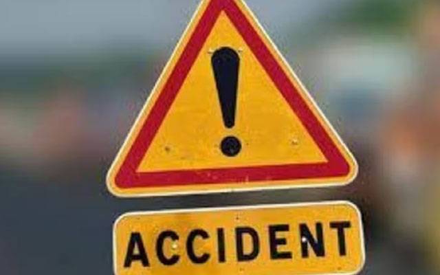 سوات:سکول بس  کھائی میں جا گری،ایک بچہ جاں بحق،34زخمی