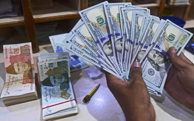 ڈالر کی قیمت میں معمولی کمی،دیگر کرنسیاں بھی سستی ہو گئیں