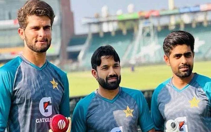  بابراعظم اور محمد رضوان کو لیگ کرکٹ کیلئے این او سی جاری کیوں نہیں کیا گیا ؟ وجہ جانئے