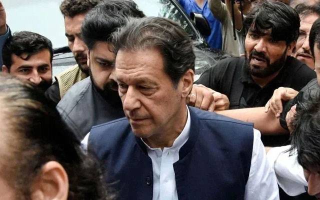 عمران خان کی جیل میں بغیر مداخلت ملاقات کی درخواست: سیکرٹری داخلہ و دیگر کو نوٹس جاری