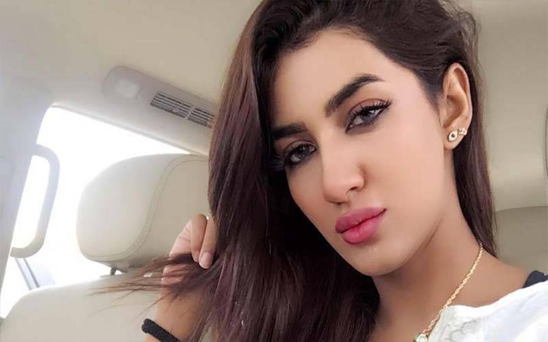 بے باک ماڈل اور اداکارہ متھیرا نے اپنی  زندگی  کے اہم   راز  فاش کردیئے 