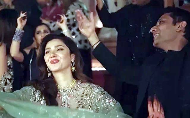 شاہ رخ ، فواد خان اور ہمایوں سعید، زیادہ رومینٹک کون ہے ؟ماہرہ کے جواب سے سب حیران 