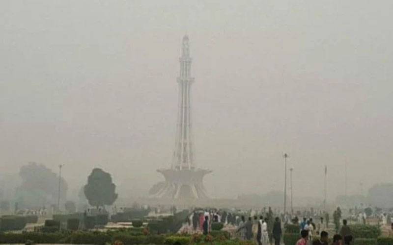 دھند اور سموگ، لاہور دنیا کا دوسرا آلودہ ترین شہر قرار،موٹروے بند 